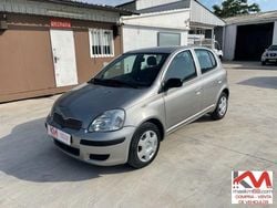 Plateado Usado 2005 Toyota Yaris Sol Utilitario | 4999 €