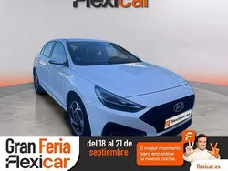 Blanco Usado 2024 Hyundai i30 Berlina | 20.490 € (Precio justo)