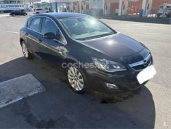 Negro Usado 2010 Opel Astra Cosmo Berlina | 6700 € (Precio justo)