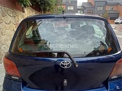 Azul Usado 2005 Toyota Yaris Berlina | 3000 €