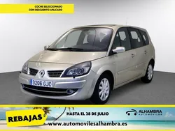 Beige Usado 2009 Renault Scénic III Dynamique Monovolumen | 7290 € (Caro)
