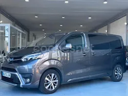 Gris / plata Usado 2020 Toyota Proace Verso Advance Familiar | 32.800 € (Un poco caro)
