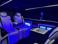 Negro Usado 2023 Mercedes V250 Avantgarde Monovolumen | 94.900 €