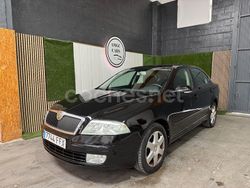 Negro Usado 2006 Skoda Octavia Active Berlina | 4500 € (Precio justo)
