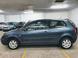 Gris / plata Usado 2002 VW Polo Conceptline Berlina | 3220 € (Precio justo)