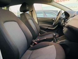 Blanco Usado 2016 Seat Ibiza Reference Utilitario | 7999 € (Precio justo)