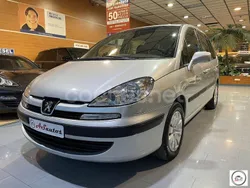 Plateado Usado 2006 Peugeot 807 Monovolumen | 6490 € (Precio justo)