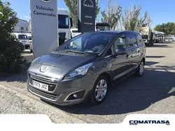 Gris Usado 2016 Peugeot 5008 Allure Monovolumen | 11.979 € (Precio justo)