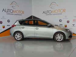 Gris Usado 2019 Toyota Auris Hybrid Berlina | 15.900 €