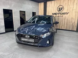 Gris / plata Usado 2021 Hyundai i20 Berlina | 13.995 € (Precio justo)