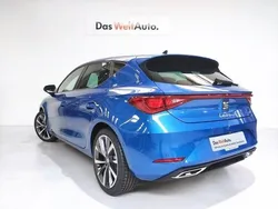 Azul Nuevo 2025 Seat Leon FR | 23.990 € (Precio justo)