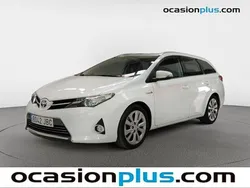 Blanco Usado 2014 Toyota Auris Advance Familiar | 12.800 €