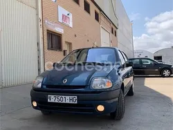 Azul Usado 2000 Renault Clio II Berlina | 1500 € (Buen precio)