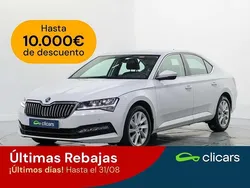 Blanco Usado 2022 Skoda Superb Ambition Berlina | 18.590 € (Buen precio)