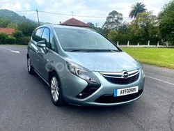 Gris / plata Usado 2012 Opel Zafira Tourer Selective Monovolumen | 6999 € (Buen precio)
