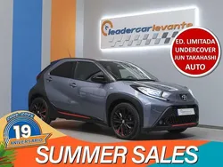 Gris Usado 2024 Toyota Aygo Utilitario | 16.400 € (Precio justo)