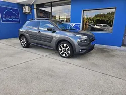 Gris / plata Usado 2016 Citroën C4 Cactus PureTech Utilitario | 8800 € (Precio justo)