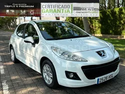 Blanco Usado 2013 Peugeot 207 Active Familiar | 6999 € (Precio justo)