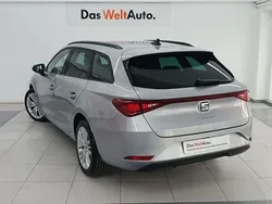Gris plata Usado 2024 Seat Leon ST Style Familiar | 23.900 € (Precio justo)