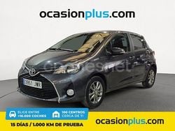 Gris / plata Usado 2017 Toyota Yaris Active Berlina | 10.700 € (Precio justo)