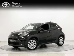 Negro Usado 2024 Toyota Aygo Play Utilitario | 14.450 € (Precio justo)
