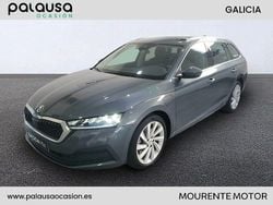 Gris / plata Usado 2021 Skoda Octavia Ambition Familiar | 22.900 € (Precio justo)