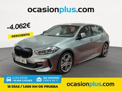 Gris / plata Usado 2024 BMW 118 Utilitario | 27.090 € (Precio justo)