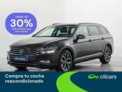 Gris Usado 2022 VW Passat Executive Familiar | 18.290 € (Precio justo)