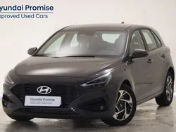 Gris Usado 2024 Hyundai i30 Berlina | 22.900 € (Un poco caro)