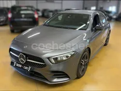 Gris / plata Usado 2020 Mercedes A200 AMG line Berlina | 31.990 € (Precio justo)