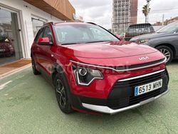 Granate Usado 2023 Kia Niro SUV | 21.875 € (Precio justo)
