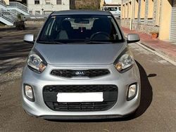 Plateado Usado 2017 Kia Picanto Utilitario | 7750 € (Buen precio)