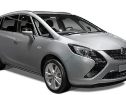 Blanco Usado 2013 Opel Zafira Tourer Selective Monovolumen | 11.600 € (Caro)