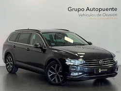 Negro Usado 2023 VW Passat Executive Familiar | 19.990 €