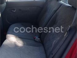 Rojo Usado 2005 Hyundai Atos GLS Utilitario | 1990 € (Precio justo)