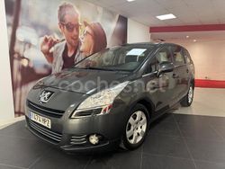 Gris / plata Usado 2013 Peugeot 5008 Active Monovolumen | 8490 € (Precio justo)