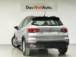 Gris plata Usado 2024 Seat Arona Style SUV | 17.990 € (Precio justo)