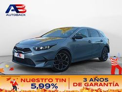 Gris / plata Usado 2025 Kia Ceed Style Berlina | 19.750 €