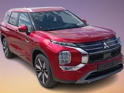 Rojo Nuevo 2025 Mitsubishi Outlander P-HEV | 56.200 €