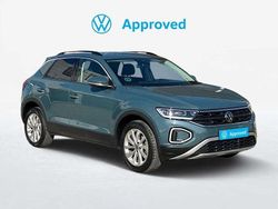Azul Usado 2024 VW T-Roc Life SUV | 26.900 € (Precio justo)