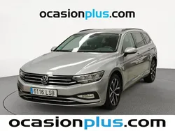 Gris plata Usado 2021 VW Passat Executive Familiar | 23.173 € (Precio justo)