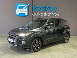 Verde Usado 2018 Ford Kuga ST-Line SUV | 16.500 € (Precio justo)