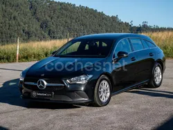 Negro Usado 2022 Mercedes CLA200 Shooting Brake Familiar | 20.490 €