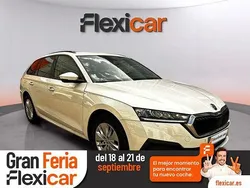 Blanco Usado 2021 Skoda Octavia Ambition Berlina | 17.990 € (Precio justo)