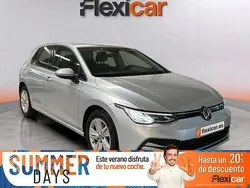 Gris Usado 2021 VW Golf VIII Life Berlina | 19.490 € (Buen precio)