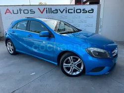 Azul Usado 2013 Mercedes A180 Urban Berlina | 9200 € (Precio justo)