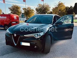 Negro Usado 2017 Alfa Romeo Stelvio Super SUV | 21.500 € (Precio justo)