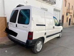 Blanco Usado 2009 Peugeot Partner Tepee Monovolumen | 1000 €