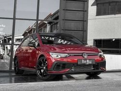 Rojo Usado 2024 VW Golf VIII GTI Utilitario | 52.900 €