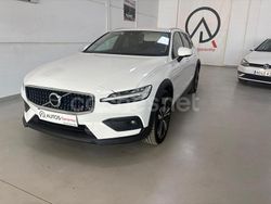 Blanco Usado 2019 Volvo V60 CC Momentum Familiar | 25.900 €